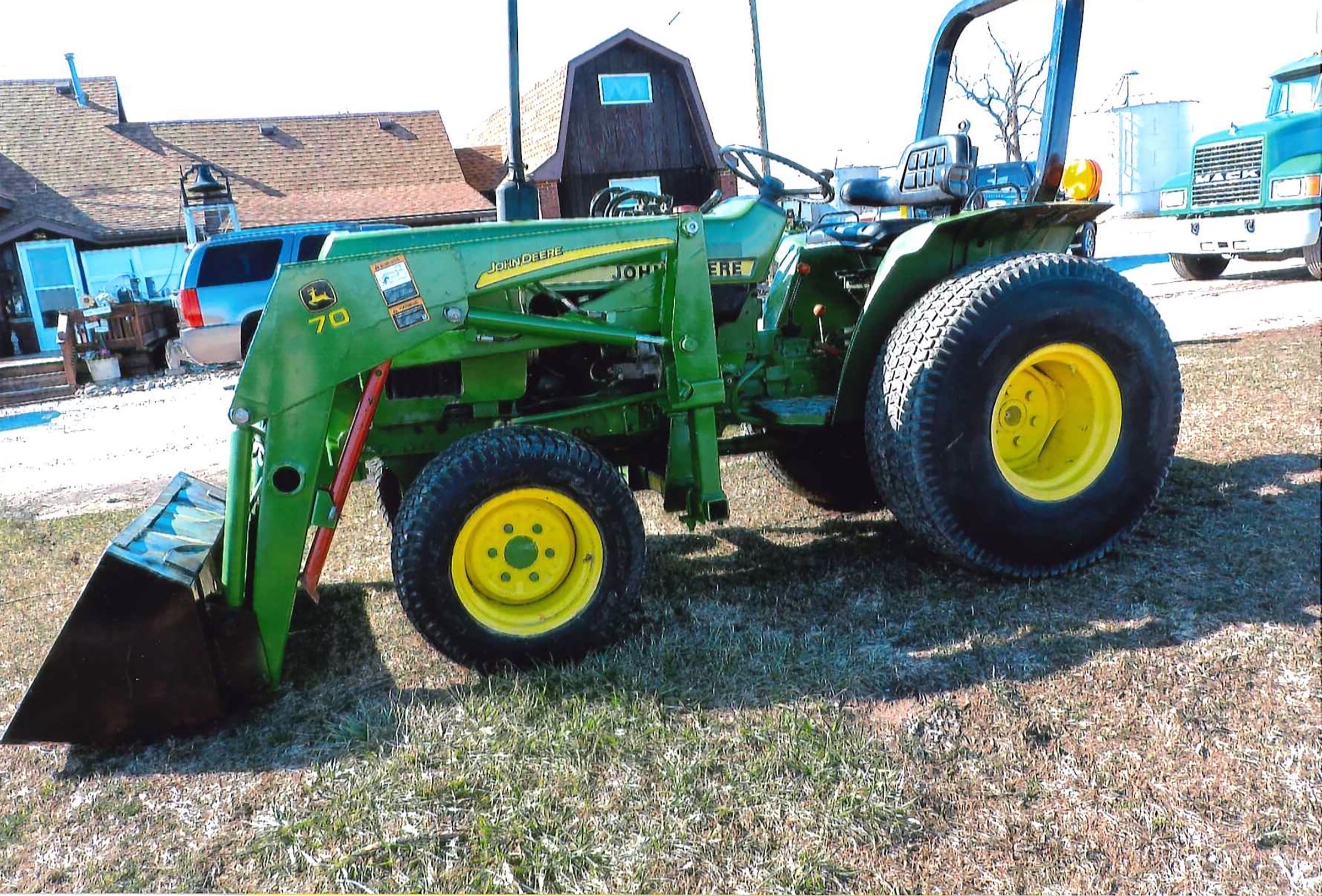 Property photo 4 - ONLINE ONLY FARM EQUIPMENT AUCTION!